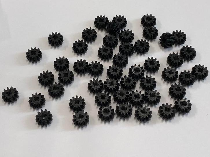Partij 50x nieuwe kleine zwarte Lego Technic tandwielen, Kinderen en Baby's, Speelgoed | Duplo en Lego, Nieuw, Lego, Losse stenen