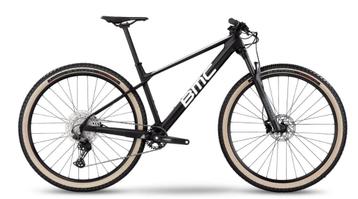 BMC Twostroke 01 Five maat M (Medium) carbon nieuw in doos beschikbaar voor biedingen