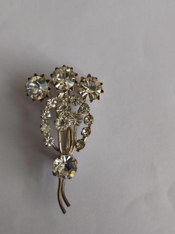 Gave jaren 30 broches in goede staat beschikbaar voor biedingen