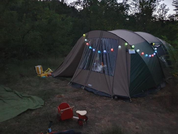 Falco Havik 4600 + Saris Grande Campioni bagagewagen, Caravans en Kamperen, Tenten, tot en met 6, Gebruikt, Ophalen