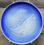 Wandbord. D.W. Schulz. OREGON. Zalm. Reliëf. 19 cm., Antiek en Kunst, Ophalen