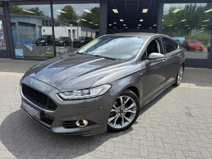 Ford Mondeo 2.0 ST Line Titanium Sedan 200PK Topstaat., Auto's, Ford, Bedrijf, Mondeo, ABS, Achteruitrijcamera, Adaptieve lichten