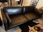 Stijlvolle bruine kunstlederen 2-zits bank - IKEA, Huis en Inrichting, Banken | Bankstellen, Ophalen, Gebruikt, 150 tot 200 cm