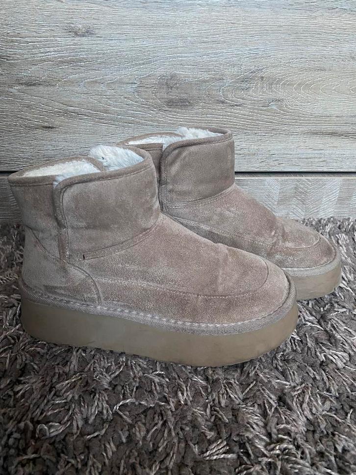 Uggs maat 36/37, Kleding | Dames, Schoenen, Zo goed als nieuw, Bruin, Ophalen of Verzenden
