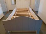 Bed tiener/kinderkamer wit met hartje in het hoofdbord, Kinderen en Baby's, Kinderkamer | Bedden, Gebruikt, Lattenbodem, 85 tot 100 cm