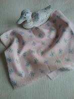 2 lapjes katoenen flanel met beertjes., Hobby en Vrije tijd, Stoffen en Lappen, Gebruikt, Ophalen of Verzenden, Katoen, Roze