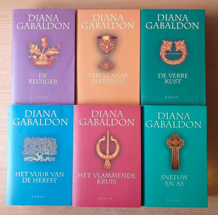 Diana Gabaldon - Reiziger 1 t/m 6, Boeken, Fantasy, Gelezen, Ophalen of Verzenden