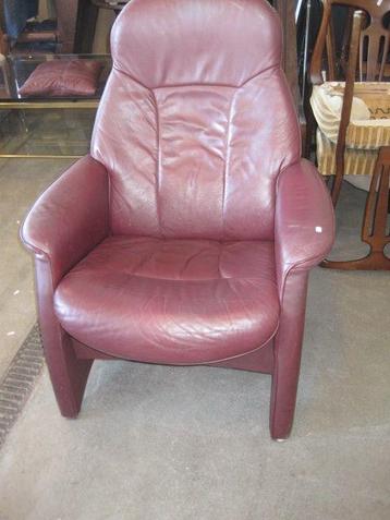 Bordeaux rood leren relax fauteuil beschikbaar voor biedingen