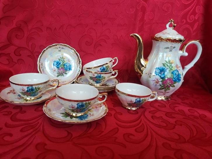 Thee/koffiekan met 5 kopjes & schotels, Antiek en Kunst, Antiek | Servies compleet, Ophalen