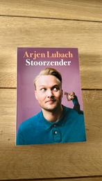 Stoorzender van Arjen Lubach, Boeken, Essays, Columns en Interviews, Ophalen of Verzenden, Zo goed als nieuw