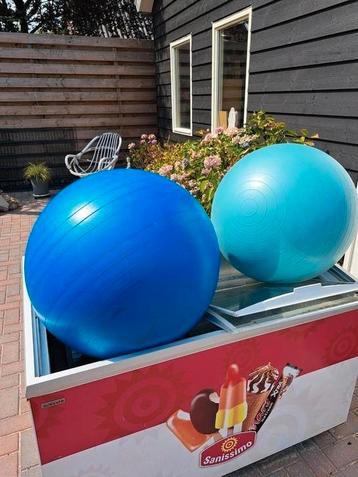 Fitness ballen  beschikbaar voor biedingen