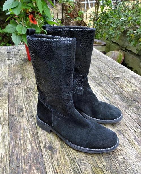 Maat 38 * Zwarte half-hoge laarzen met glimmend effectje, Kleding | Dames, Schoenen, Zo goed als nieuw, Hoge laarzen, Zwart, Verzenden