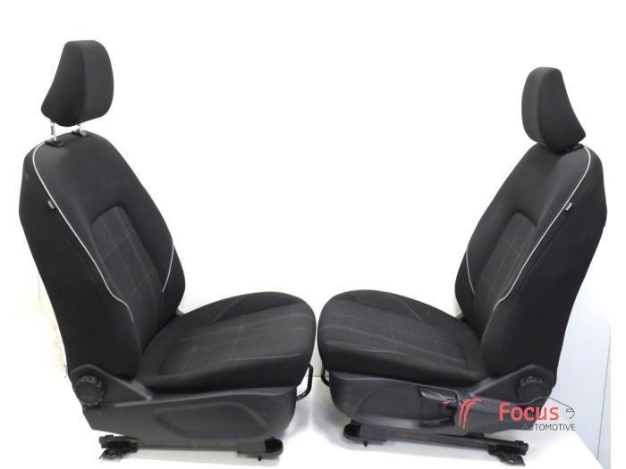 Stoelen + Bank (compleet) van een Ford Fiesta, Auto-onderdelen, Interieur en Bekleding, Ford, Gebruikt, 6 maanden garantie, 12 maanden garantie