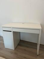 Ikea klein bureau Micke met bijpassende stoel, Huis en Inrichting, Bureaus, Ophalen, Gebruikt, Bureau