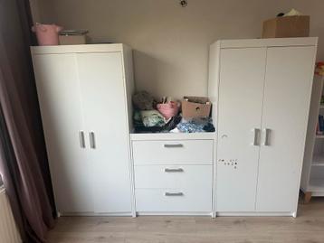 Witte Kledingkast Set 2 x  1 comodo181 cm hoog 86cm breed beschikbaar voor biedingen