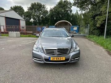 Mercedes-Benz E-Klasse E250 CGI Estate Aut7 W212 2012 Grijs beschikbaar voor biedingen
