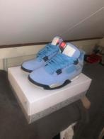 Jordan 4 Retro University Blue, Blauw, Zo goed als nieuw, Sneakers of Gympen, Air Jordan