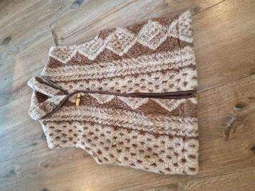 Aran wollen  bodywarmer maat m alwero  beschikbaar voor biedingen