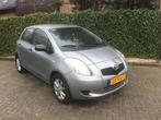 Toyota Yaris 1.0 VVTi Spirit nwe APK bij aflevering, Airco, Auto's, Voorwielaandrijving, 527 kg, 750 kg, 68 pk