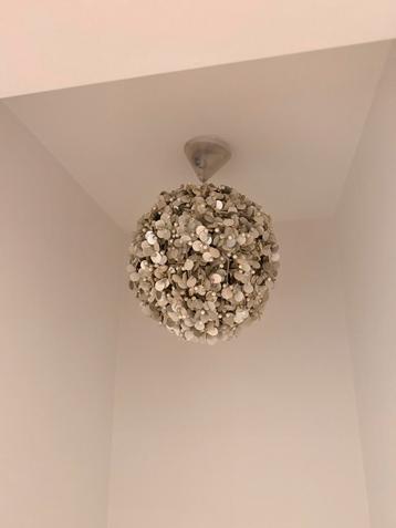 Prachtige Colorique hanglamp met parels en pailletten beschikbaar voor biedingen