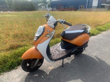 Scooter en Brommer Monteur - Reparatie - Inkoop en Verkoop beschikbaar voor biedingen