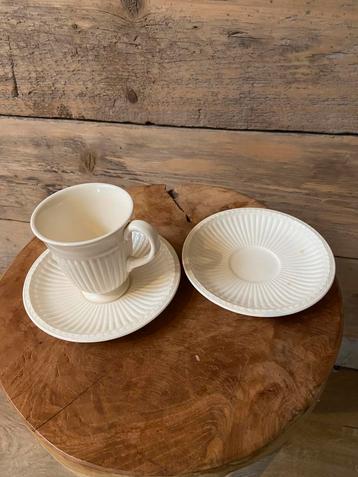 Wedgwood Edme koffiekopje met schotel beschikbaar voor biedingen