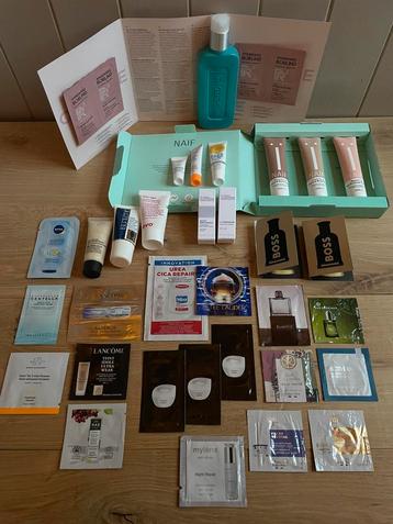 38 monstertjes, tubes, parfum proefjes, crèmes, samples. beschikbaar voor biedingen