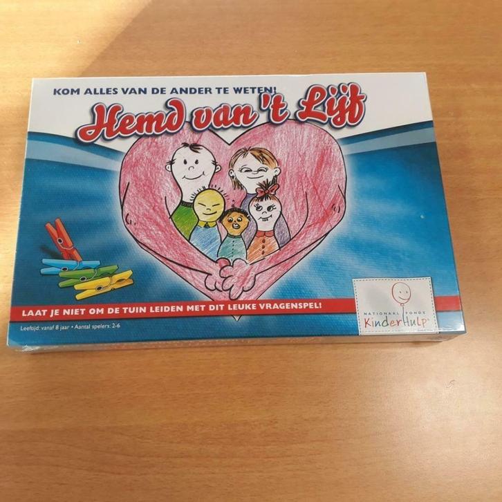 Vragen spel - Hemd van het lijf - vanaf 8 jaar, Hobby en Vrije tijd, Gezelschapsspellen | Kaartspellen, Nieuw, Vijf spelers of meer