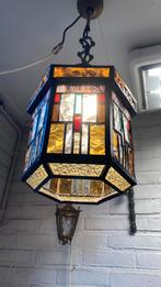 Fraaie antieke Amsterdamse school glas on lood hanglamp, Antiek en Kunst, Antiek | Lampen, Ophalen