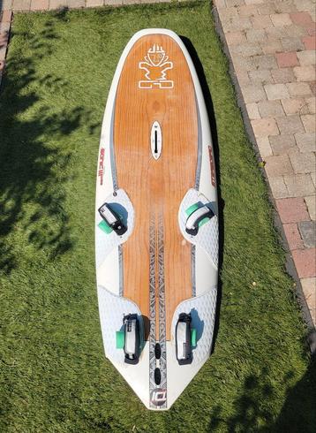 Starboard isonic 111 beschikbaar voor biedingen