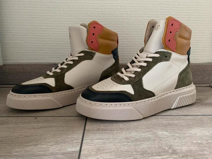 Super gave hoge sneakers van Summum (Maat 36), Kleding | Dames, Schoenen, Nieuw, Sneakers of Gympen, Wit, Verzenden