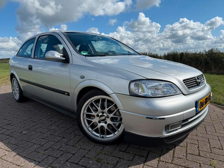 Opel Astra 2.0 I 16V OPC 1 nwe apk in nieuwstaat!, Auto's, Opel, Bedrijf, Astra, ABS, Airbags, Airconditioning, Boordcomputer