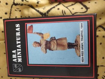 ARA Miniatuur - Rode Leger Verkeersregelaar 1944 beschikbaar voor biedingen