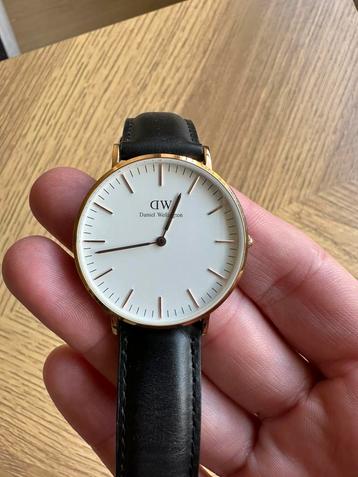 Daniel Wellington dames / heren 36 mm horloge rose zwart beschikbaar voor biedingen