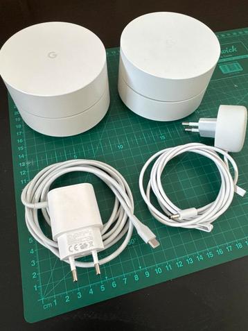 2x Google WiFi Mesh Pucks - Perfect voor thuisnetwerk! beschikbaar voor biedingen