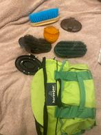 Poets spullen paars en tas groen, Dieren en Toebehoren, Paarden en Pony's | Overige Paardenspullen, Ophalen of Verzenden, Gebruikt