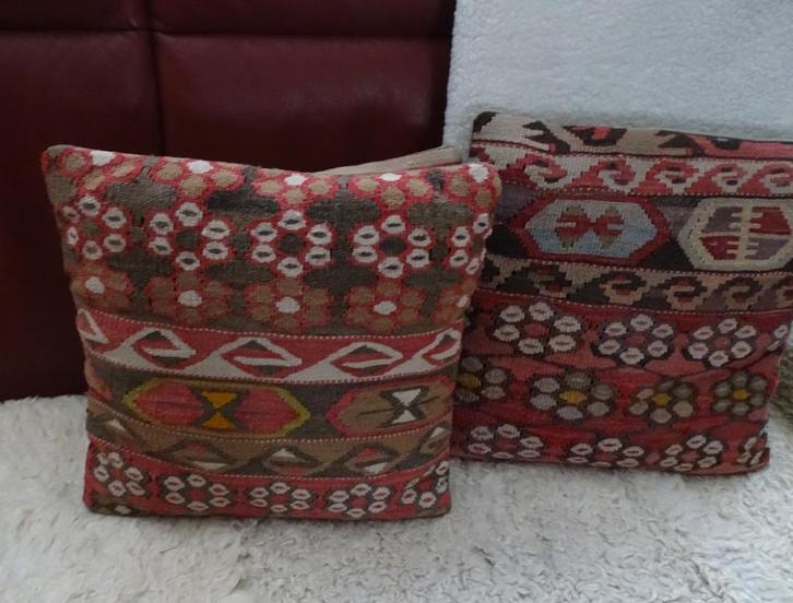 2 ANTIEKE TURKSE BOHO  KELIM KUSSENS ETNISCH WOL KERSTKADO, Antiek en Kunst, Antiek | Kleden en Textiel, Ophalen of Verzenden