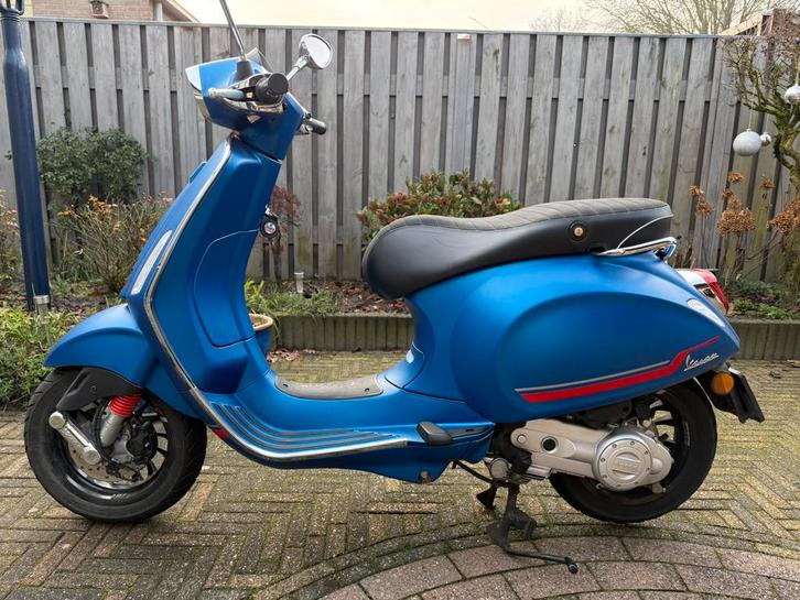 Vespa Sprint 50 snorfiets., Fietsen en Brommers, Scooters | Vespa, Zo goed als nieuw, Vespa S, Maximaal 25 km/u, Benzine, Ophalen