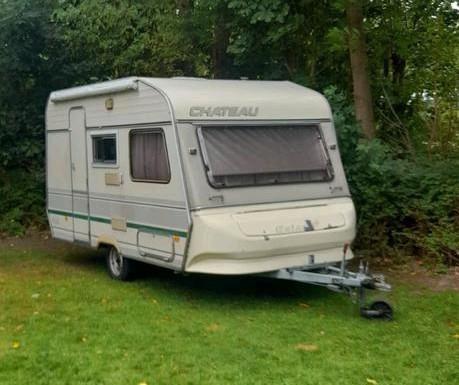 Chateau Chiara Trophee 400, Caravans en Kamperen, Caravans, Particulier, tot en met 4, Chateau, Koelkast, Ophalen