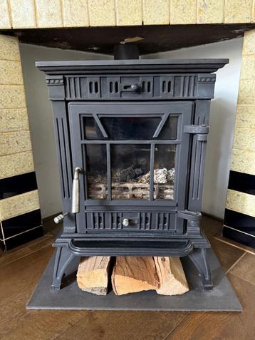 Houtkachel 6Kw beschikbaar voor biedingen