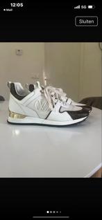 Louis Vuitton Sneakers Maat 39, Kleding | Dames, Schoenen, Ophalen of Verzenden, Zo goed als nieuw, Wit, Sneakers of Gympen