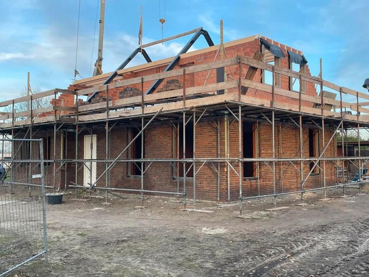 Stalen steiger, Doe-het-zelf en Verbouw, Steigers, Gebruikt, Gevelsteiger, 5 meter of hoger, Ophalen of Verzenden