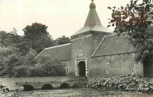 (388-446-037) Arcen Kasteel, Verzamelen, Ansichtkaarten | Nederland, Limburg, Verzenden