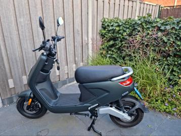 Elektrische snor scooter (25km) IVA E-GO S4, ZGAN, mat groen beschikbaar voor biedingen
