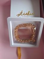 Stiekie Armband/Haarelastiek met Kristallen - Nieuw in Doos!, Met kristal, Beige, Nieuw, Ophalen of Verzenden