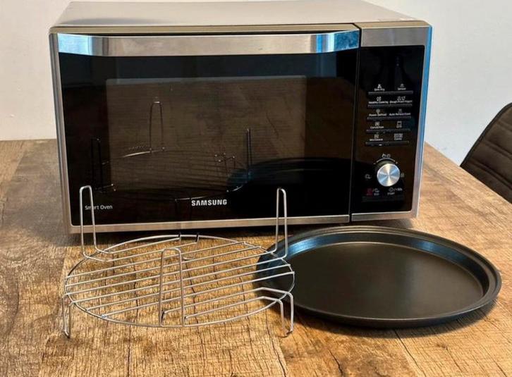 Samsung combi magnetron, Witgoed en Apparatuur, Magnetrons, Zo goed als nieuw, Vrijstaand, Combimagnetron, Crisp, Grill, Hete lucht