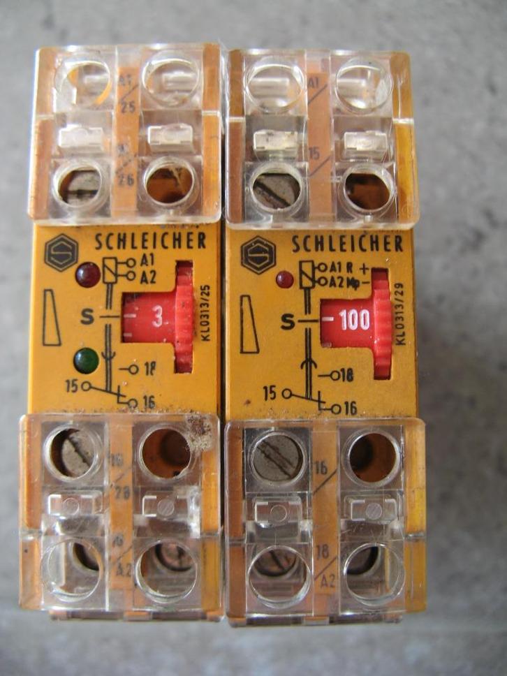 Schleicher tijdrelais (1x) KZT-12, Hobby en Vrije tijd, Elektronica-componenten, Gebruikt, Ophalen of Verzenden