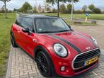 Mini 1.5 Cooper 2018 Rood, Auto's, Mini, Voorwielaandrijving, 136 pk, 4 stoelen, Handgeschakeld