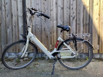 Batavus Viento Easy elektrische damesfiets defect  beschikbaar voor biedingen