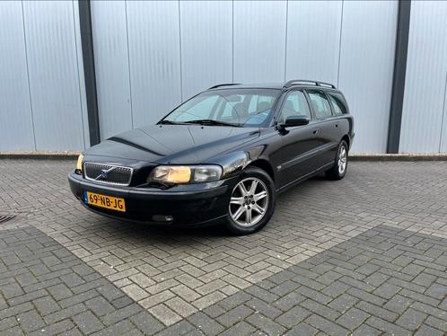 Volvo V70 2.4 140PK automaat / NIEUWE APK / TREKHAAK, Auto's, Volvo, Particulier, V70, ABS, Airbags, Airconditioning, Boordcomputer